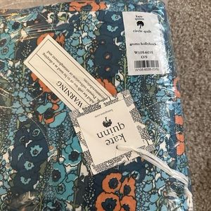 grotto hollyhock kate quinn circle quilt blanket